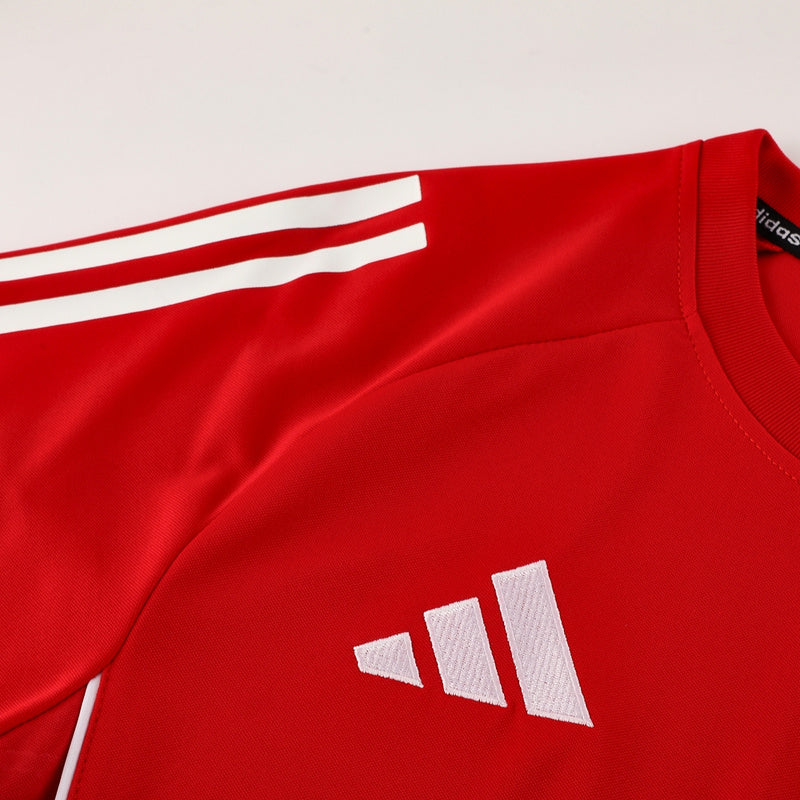 Camiseta y Pantalón Corto Adidas