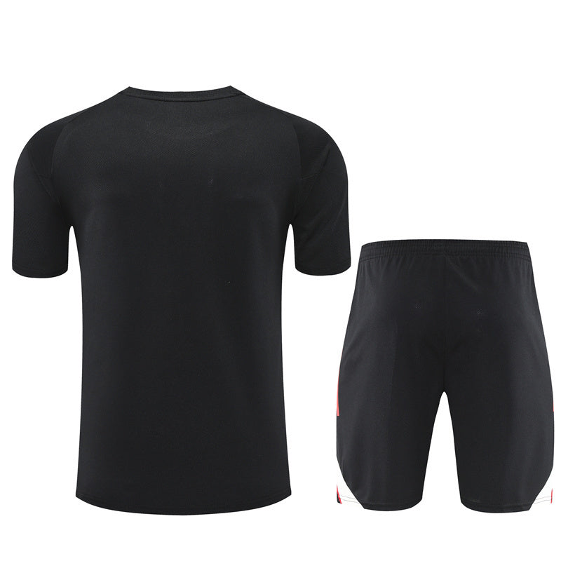 LIVERPOOL CONJUNTO ENTRENAMIENTO 25/26 HOMBRE
