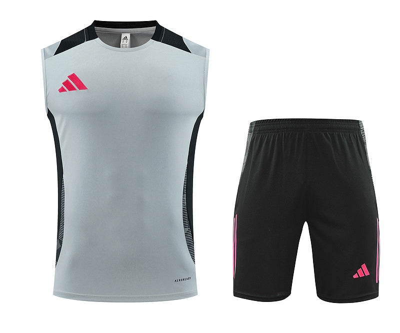 Camiseta Sin Mangas y Pantalón Corto Adidas
