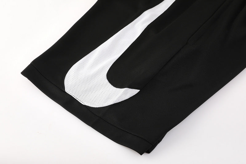 Conjunto de camiseta y pantalón corto Nike
