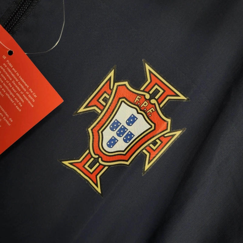 CHAQUETA CORTAVIENTOS PORTUGAL 25/26 ✅