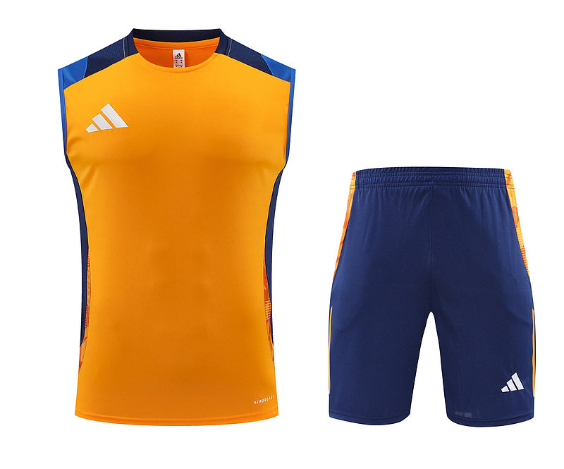 Camiseta Sin Mangas y Pantalón Corto Adidas