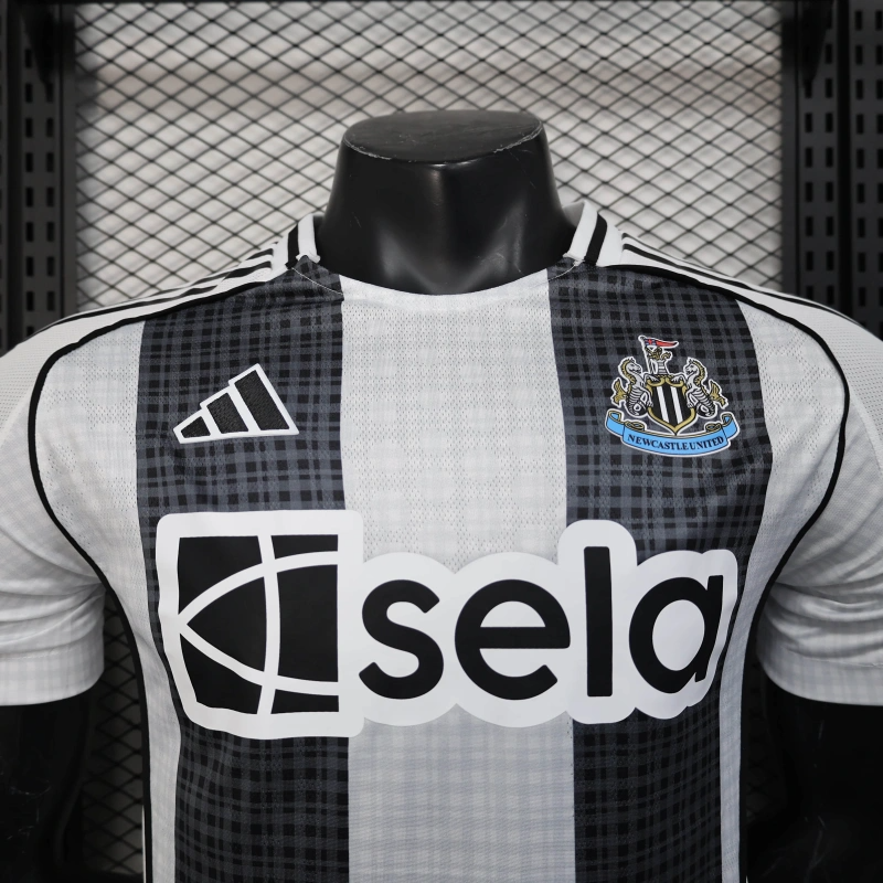 NEW CASTLE I 25/26 HOMBRE (VERSIÓN JUGADOR)