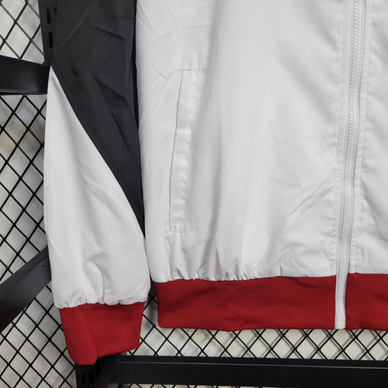 CHAQUETA CORTAVIENTOS LIVERPOOL 25/26 ✅