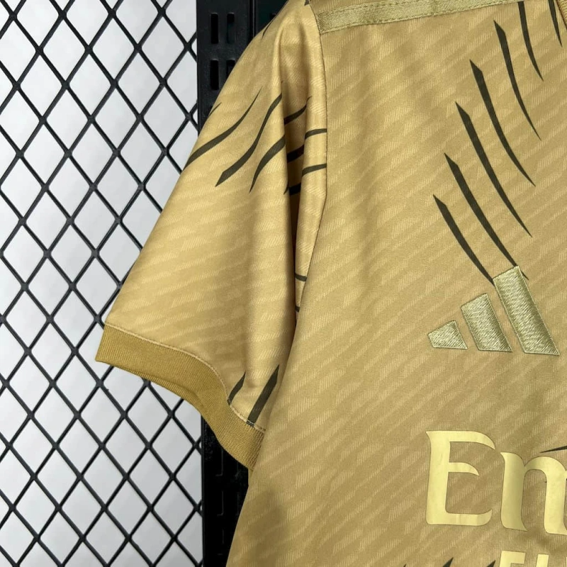 CAMISETA REAL MADRID ENTRENAMIENTO 25/26 HOMBRE