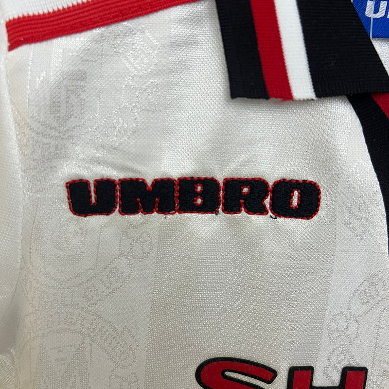 MANCHESTER UNITED II 97/98 CONJUNTO INFANTIL (RETRO)