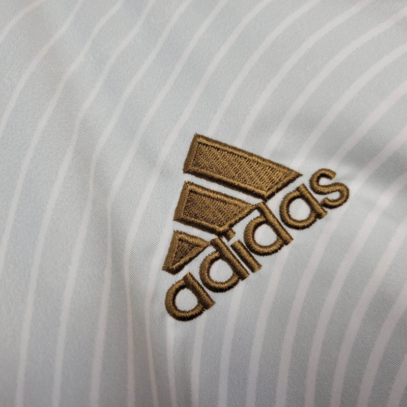 CHAQUETA CORTAVIENTOS ALEMANIA RETRO ✅