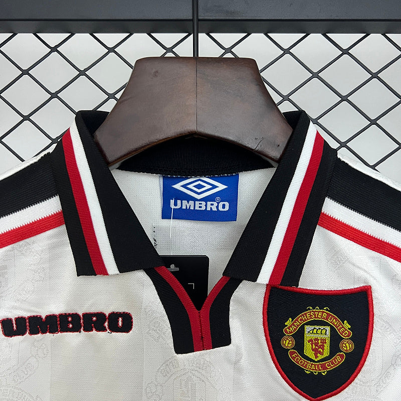MANCHESTER UNITED II 97/98 CONJUNTO INFANTIL (RETRO)