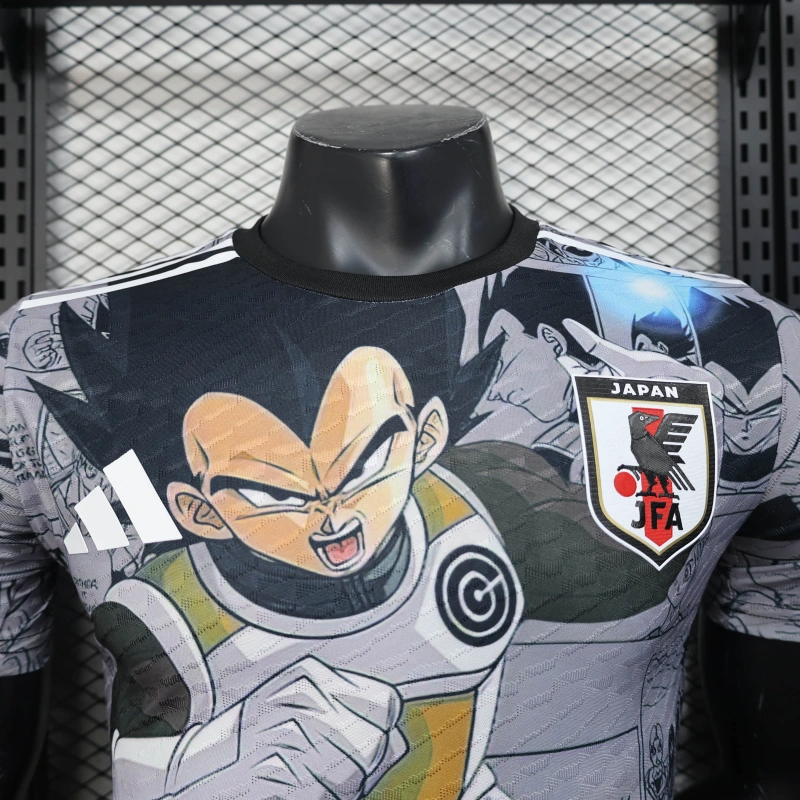 JAPÓN EDICIÓN ESPECIAL DRAGON BALL 25/26 HOMBRE (VERSIÓN JUGADOR)