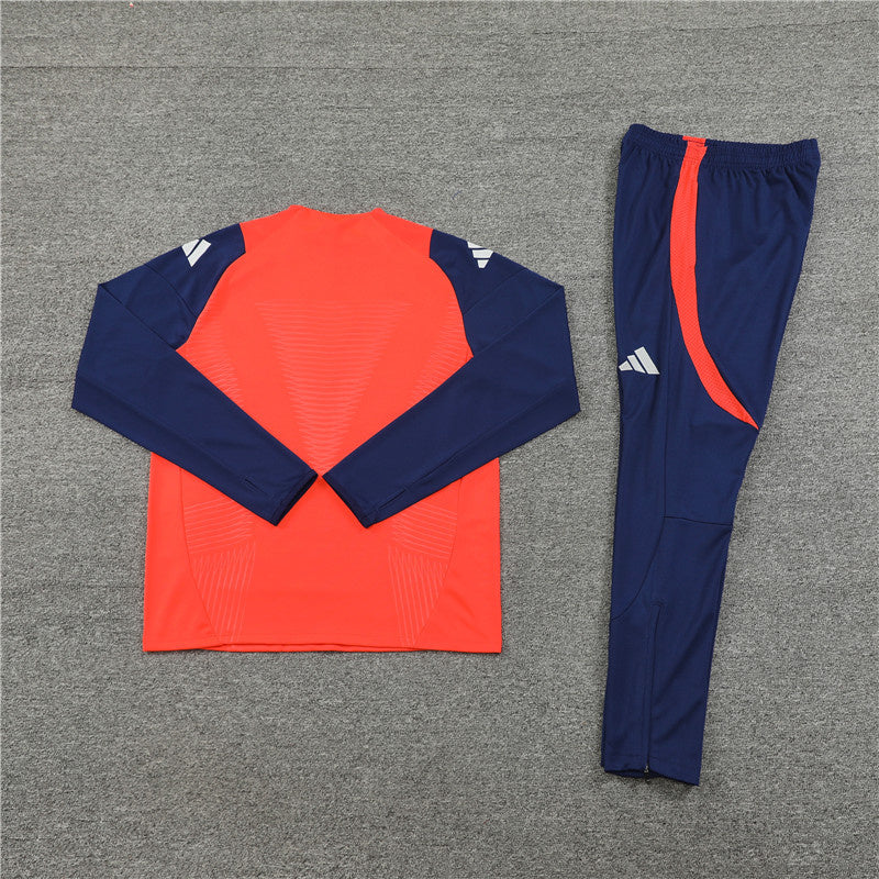 CONJUNTO LARGO MANCHESTER UNITED ENTRENAMIENTO 24/25 HOMBRE