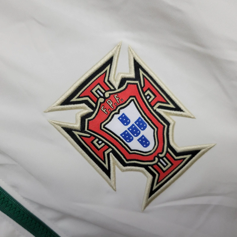 CHAQUETA CORTAVIENTOS PORTUGAL RETRO ✅