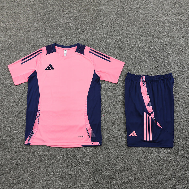 Camiseta y Pantalón Corto Adidas