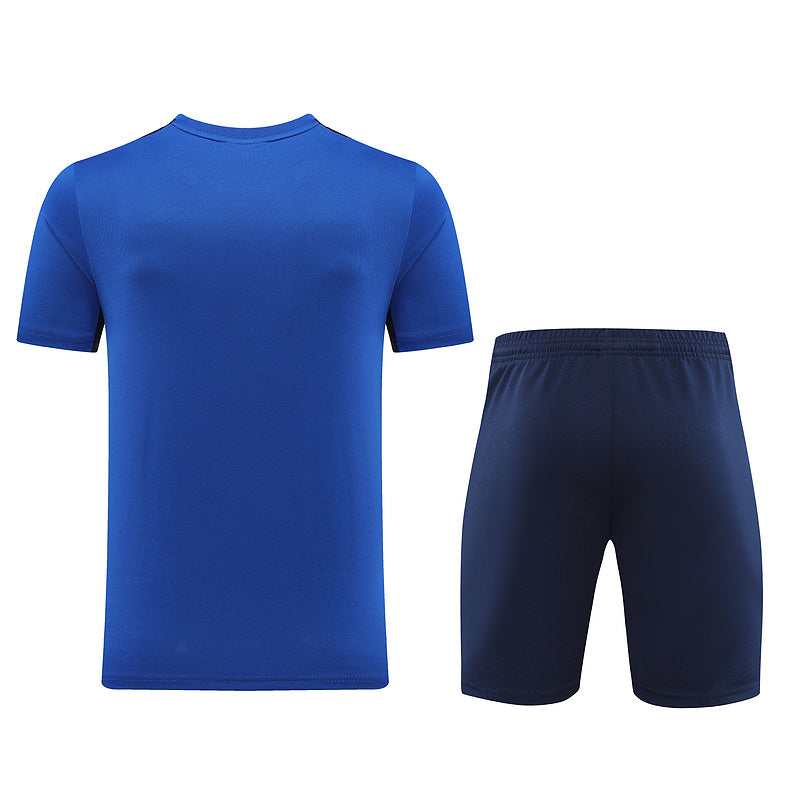 Conjunto de camiseta y pantalón corto Nike