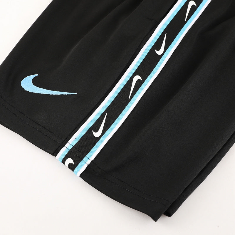 Conjunto de camiseta y pantalón corto Nike