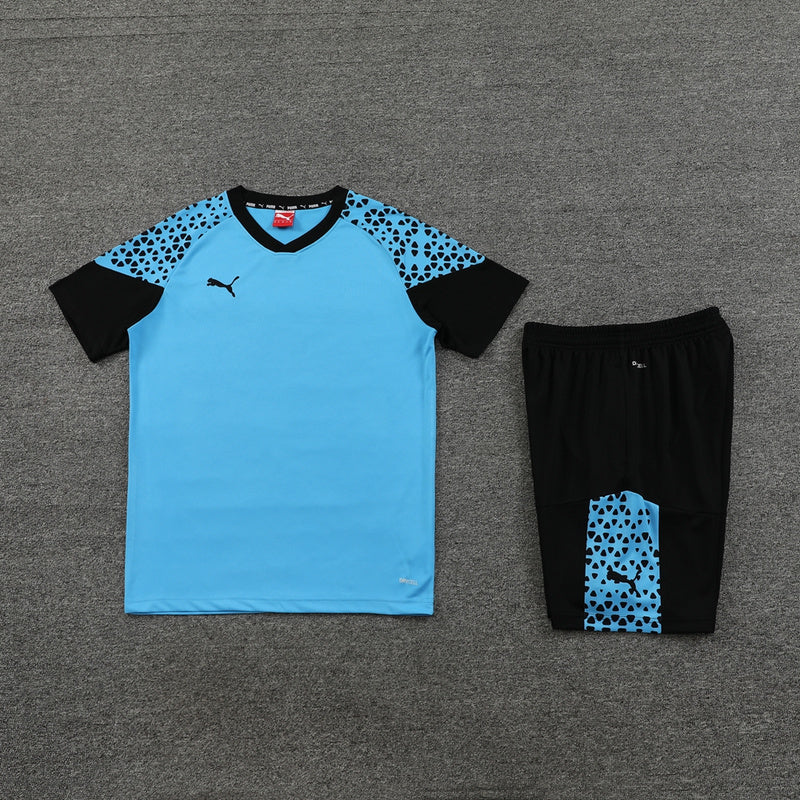 Conjunto de camiseta y pantalón corto Puma